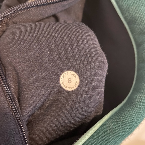 Lululemon x Roksanda “Face Forward” joggers limited edition size 6 - Picture 6 of 6